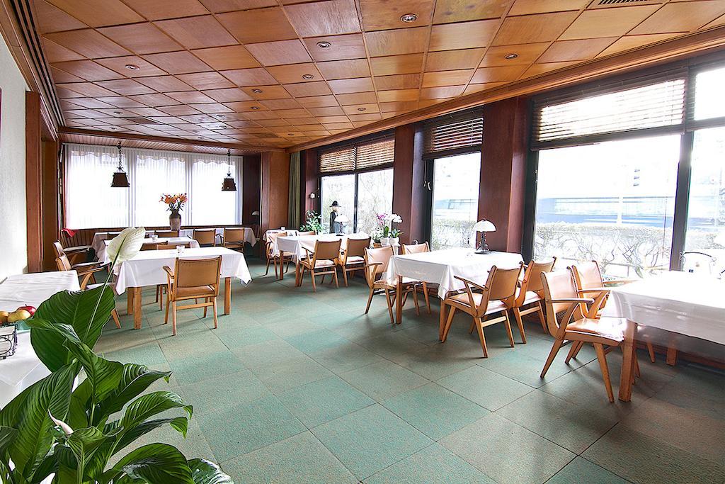 Hotel Schoenfeld BRE Екстериор снимка